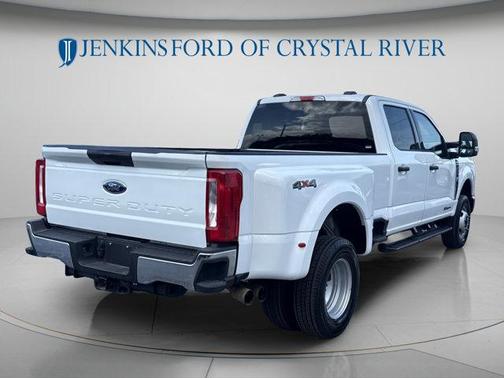 Oxford White 2026 Ford F-350 XLT