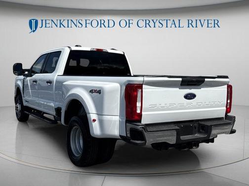 Oxford White 2026 Ford F-350 XLT