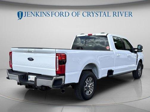 Oxford White 2026 Ford F-350 Lariat Super Duty