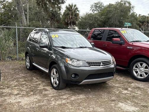 2009 Mitsubishi Outlander XLS