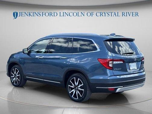 Obsidian Blue Pearl 2021 Honda Pilot Touring 7-Passenger