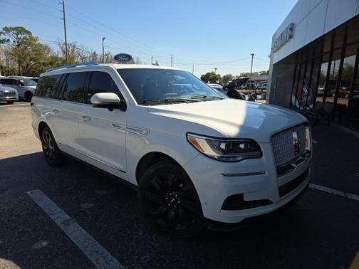 2023 Lincoln Navigator L Reserve