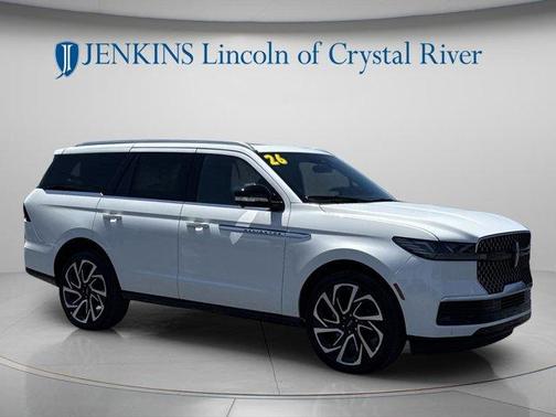 White Metallic 2026 Lincoln Navigator Reserve