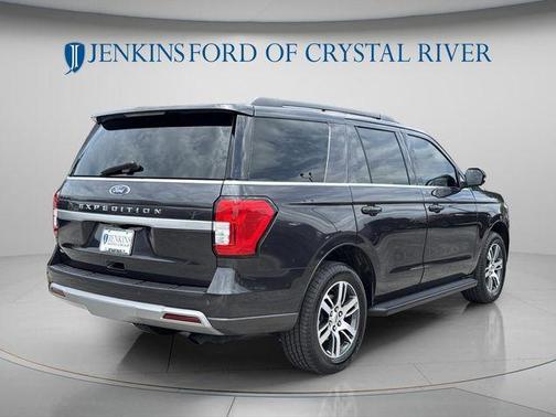 Dark Matter Gray Metallic 2024 Ford Expedition XLT