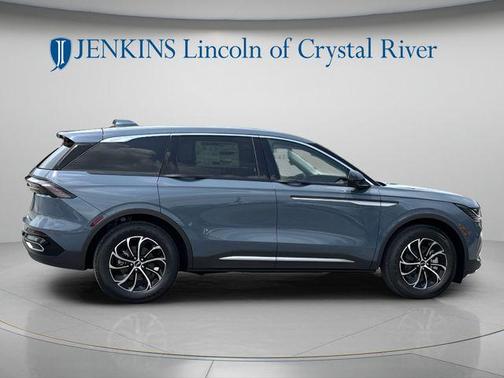 Whisper White 2026 Lincoln Nautilus Premiere