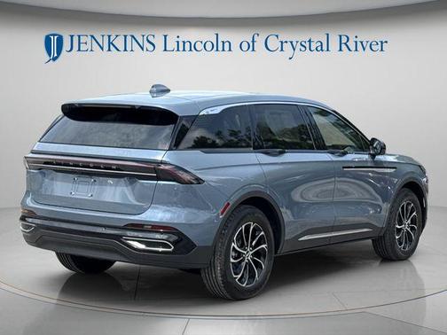 Whisper White 2026 Lincoln Nautilus Premiere