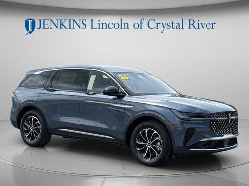 Whisper White 2026 Lincoln Nautilus Premiere