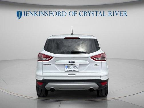 Oxford White 2014 Ford Escape SE