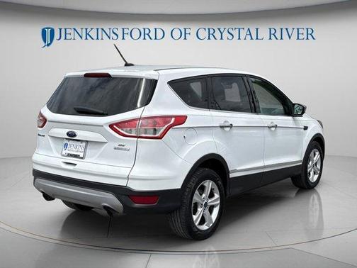 Oxford White 2014 Ford Escape SE