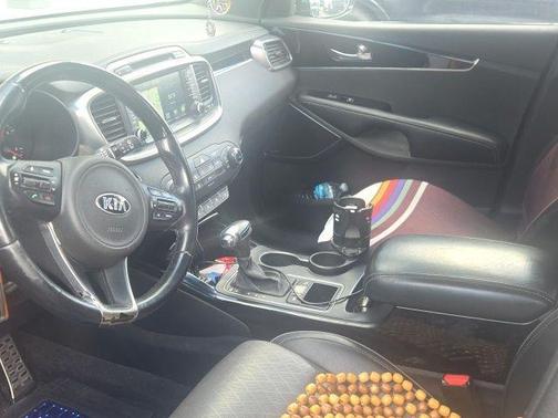 Titanium Silver 2016 Kia Sorento SX