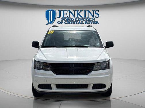 Vice White 2018 Dodge Journey SE