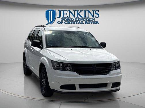 Vice White 2018 Dodge Journey SE