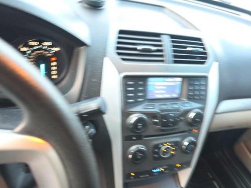 2014 Ford Explorer Base