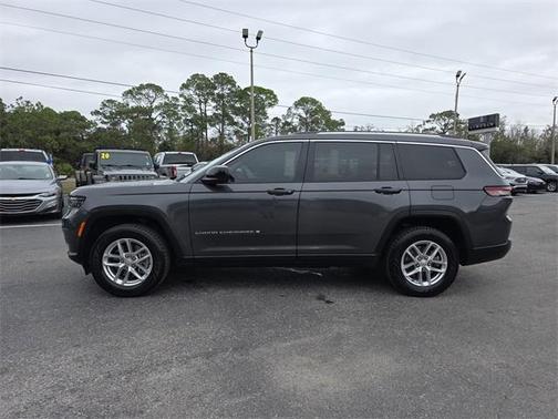 2021 Jeep Grand Cherokee L Laredo