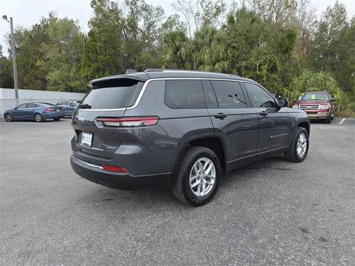 2021 Jeep Grand Cherokee L Laredo