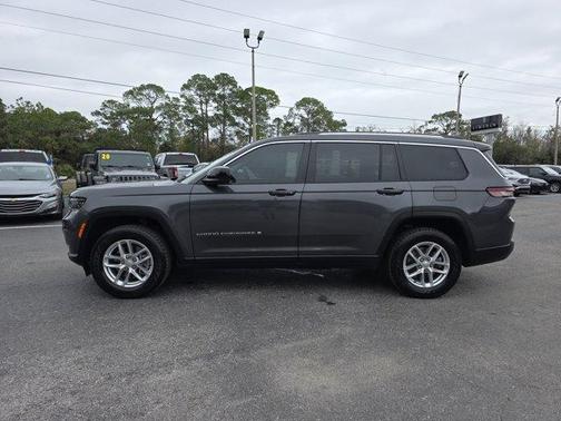 2021 Jeep Grand Cherokee L Laredo