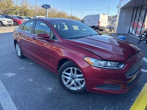 2013 Ford Fusion SE