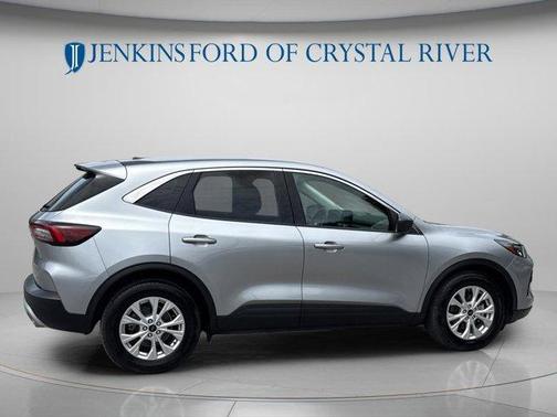 Iconic Silver Metallic 2024 Ford Escape Active
