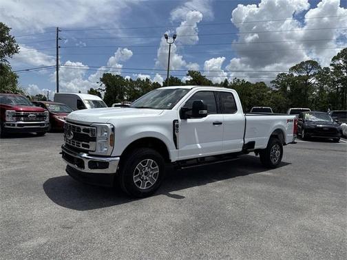2025 Ford F-350 XLT