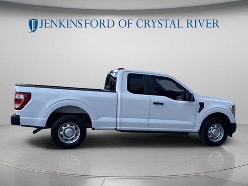 Oxford White 2022 Ford F-150 XL