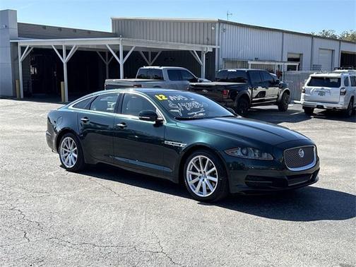 2012 Jaguar XJ Base