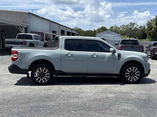 2023 Ford Maverick Lariat