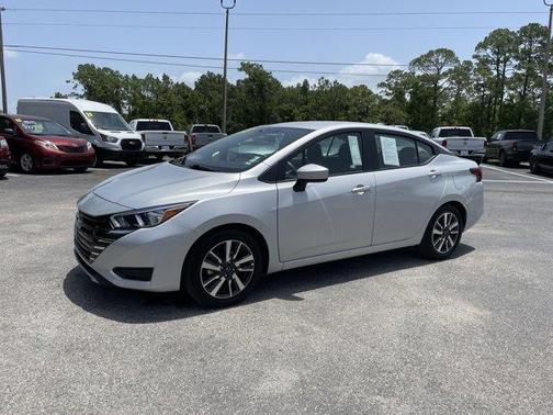 2023 Nissan Versa 1.6 SV