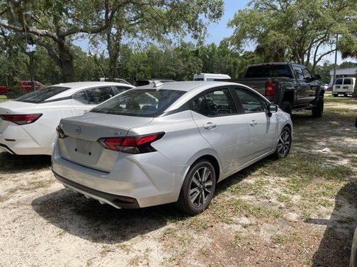 2023 Nissan Versa 1.6 SV