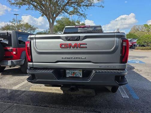 2024 GMC Sierra 2500 Denali