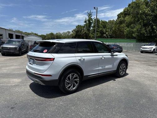 2025 Lincoln Corsair Premiere