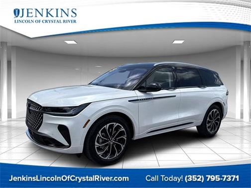 2025 Lincoln Nautilus Reserve