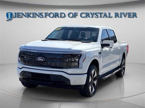 2025 Ford F-150 Lightning Platinum