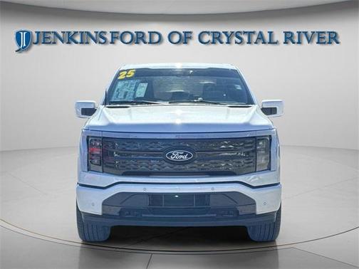 2025 Ford F-150 Lightning Platinum