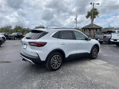2025 Ford Escape PHEV