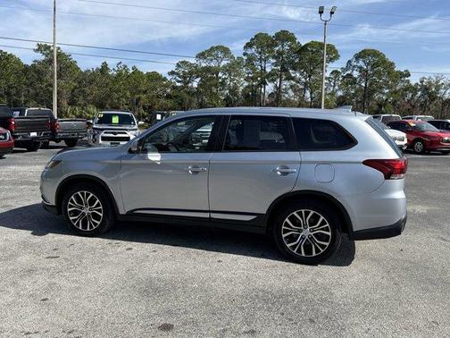 2017 Mitsubishi Outlander SEL