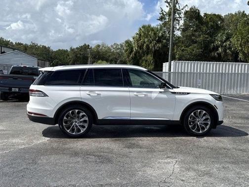 2025 Lincoln Aviator Premiere