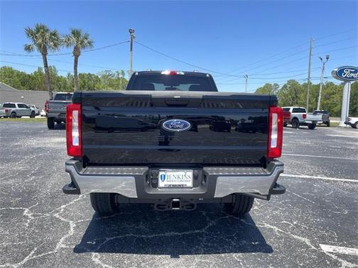 2025 Ford F-350 XLT