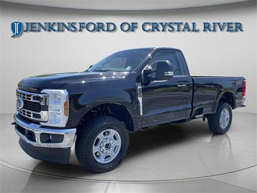 2025 Ford F-350 XLT