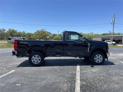 2025 Ford F-350 XLT