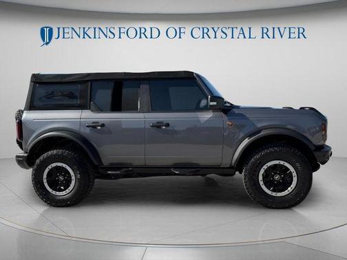 Carbonized Gray Metallic 2021 Ford Bronco Badlands