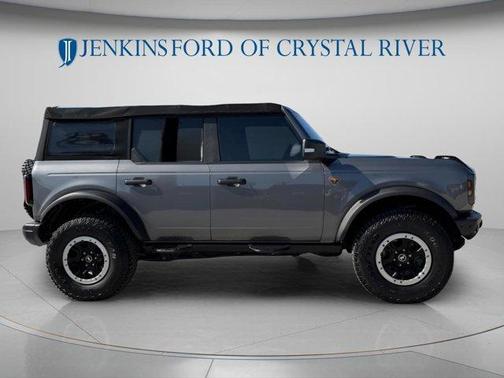 Carbonized Gray Metallic 2021 Ford Bronco Badlands
