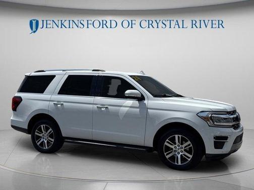 Star White 2024 Ford Expedition Limited