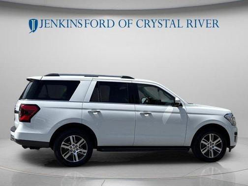 Star White 2024 Ford Expedition Limited