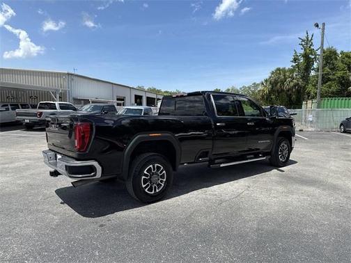 2021 GMC Sierra 2500 SLT