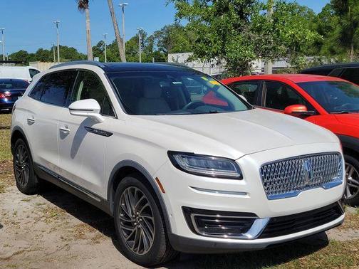 White Platinum Clearcoat Metallic 2019 Lincoln Nautilus Reserve