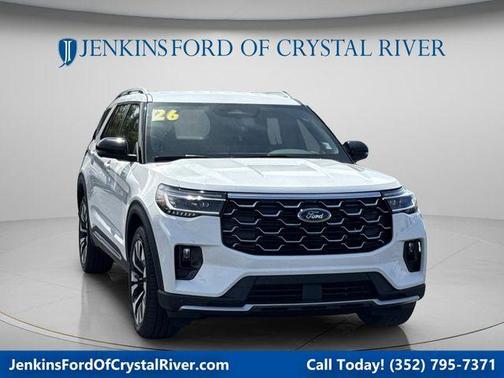 Star White 2026 Ford Explorer Platinum