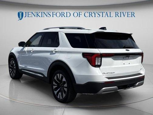 Star White 2026 Ford Explorer Platinum