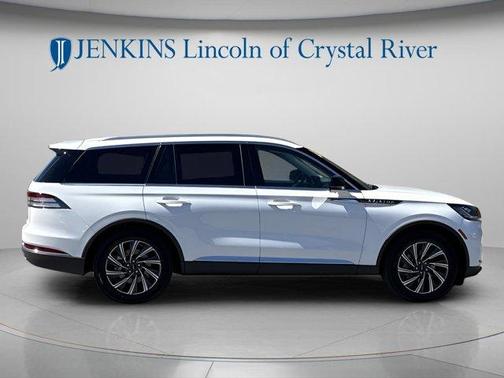 Pristine White 2026 Lincoln Aviator Premiere