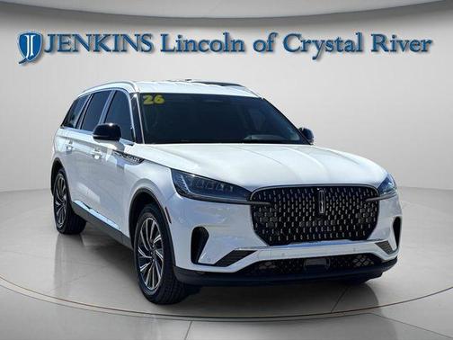 White Metallic 2026 Lincoln Aviator Premiere