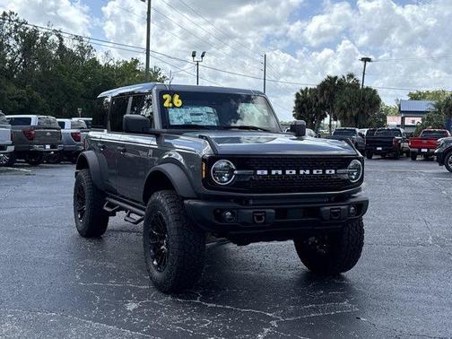 Carbonized Gray Metallic 2026 Ford Bronco Big Bend
